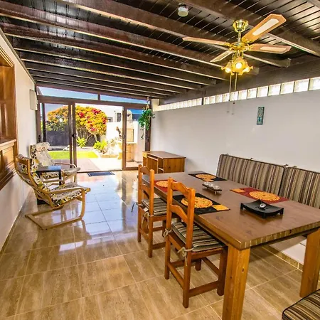 216 - Helena By Now Ltd Villa Playa Blanca (Lanzarote)