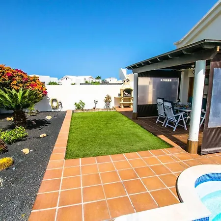 Βίλα 216 - Helena By Now Ltd *